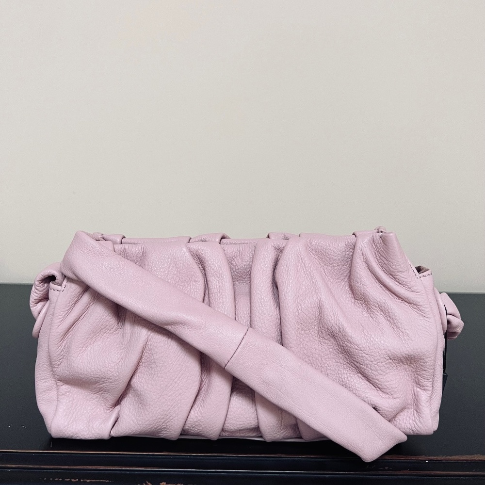 $525 Elleme Vague Medium Ruched Leather Shoulder Bag in Dusty Rose / Pink